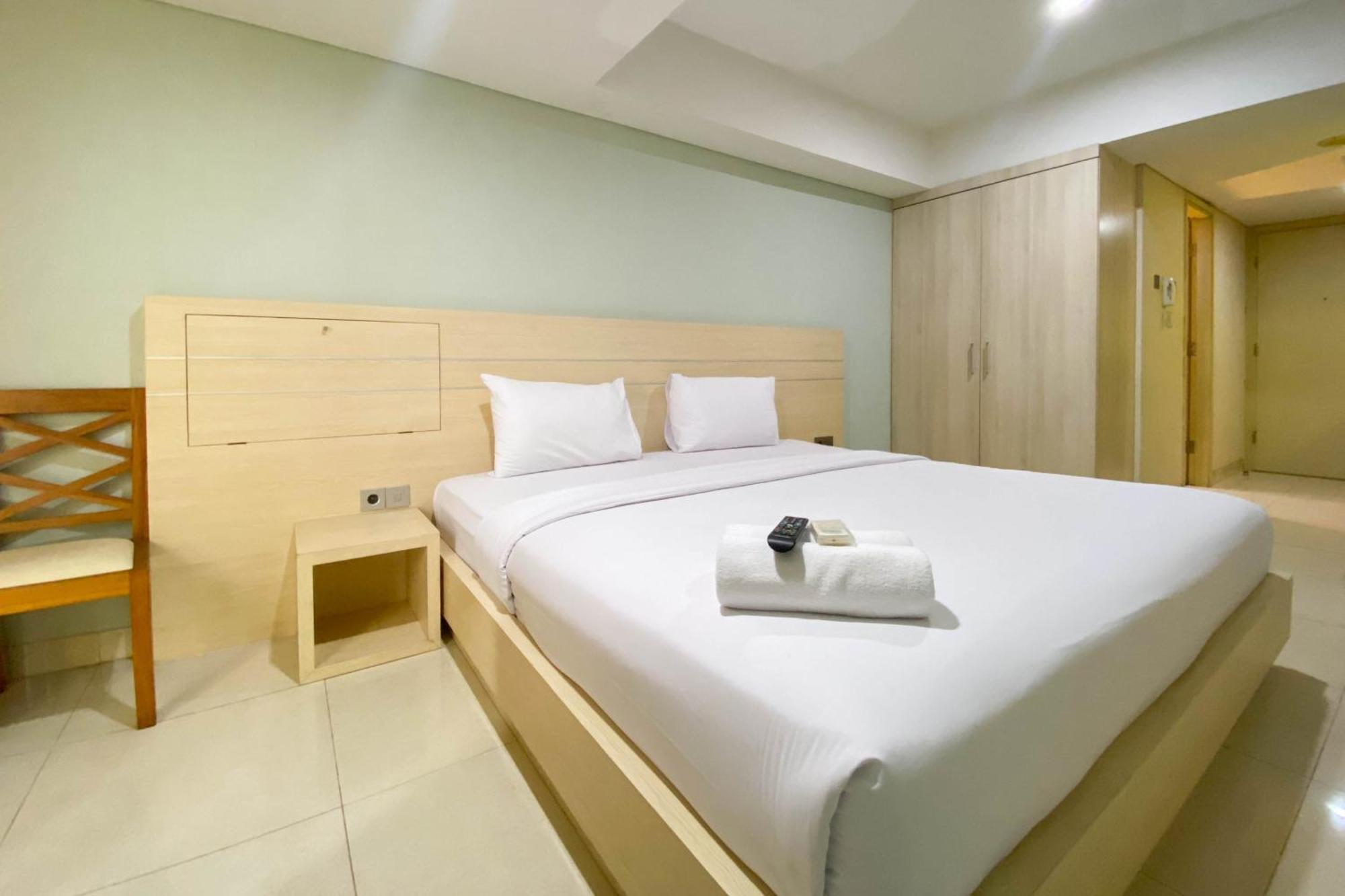 Apartemen Cozy At 21st Floor Warhol